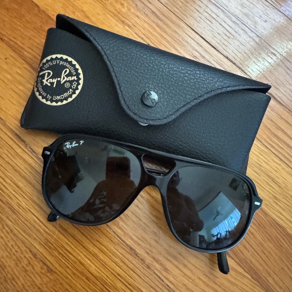 Ray-Ban Classic Black Aviator Sunglasses
